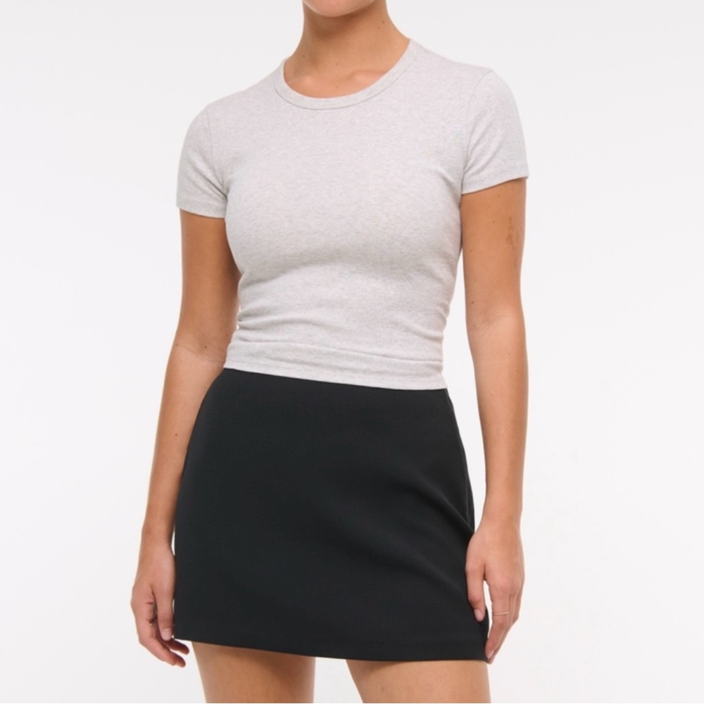 NWT Abercrombie & Fitch Scarlett Curve Love Mini Skort